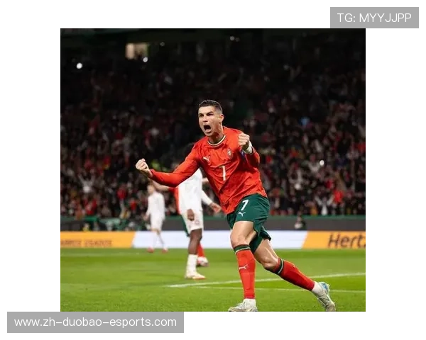 足球球星手部力量揭秘 揭示他们如何利用双手在比赛中创造奇迹