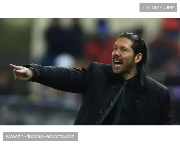 踢足球帅气十足的韩国球星展现超凡技术与不屈精神 踢足球帅气十足的韩国球星展现超凡技术与不屈精神